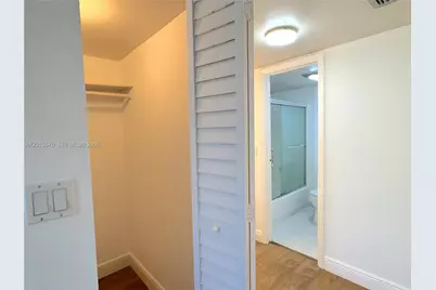 20400 W Country Club Dr #209, Aventura, FL 33180 - Photo 15