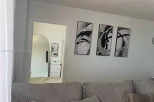 13499 Biscayne Blvd, North Miami, FL 33181 - Photo 17