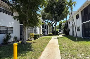 18875 NW 62nd Ave, Hialeah, FL 33015 - Photo 19