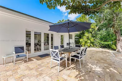 301 Hampton Ln, Key Biscayne, FL 33149 - Photo 5