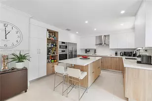 301 Hampton Ln, Key Biscayne, FL 33149 - Photo 19