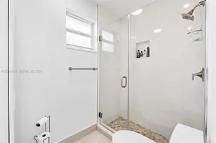 301 Hampton Ln, Key Biscayne, FL 33149 - Photo 31