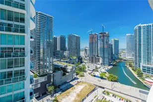 31 SE 5th St, Miami, FL 33131 - Photo 37