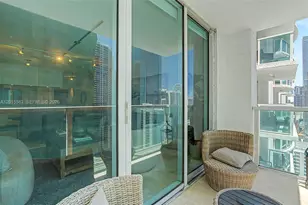 31 SE 5th St, Miami, FL 33131 - Photo 25