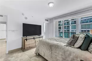 31 SE 5th St, Miami, FL 33131 - Photo 19