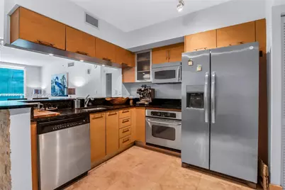 31 SE 5th St #3010, Miami, FL 33131 - Photo 13