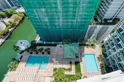 31 SE 5th St #3010, Miami, FL 33131 - Photo 35