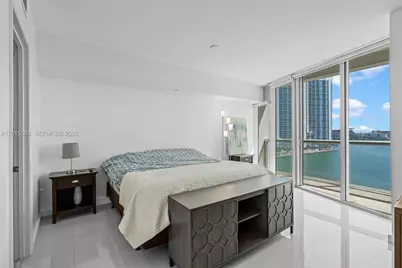 465 Brickell Ave #1016, Miami, FL 33131 - Photo 17