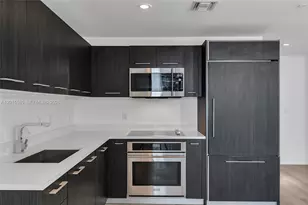 45 SW 9th St, Miami, FL 33130 - Photo 5