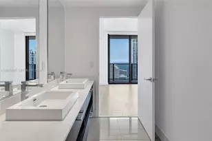 45 SW 9th St, Miami, FL 33130 - Photo 25