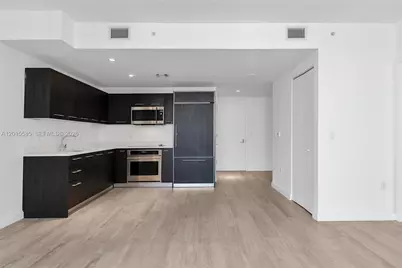 45 SW 9th St #3502, Miami, FL 33130 - Photo 13