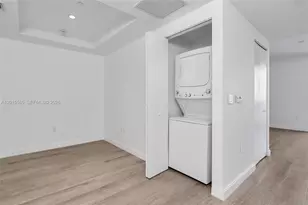 45 SW 9th St, Miami, FL 33130 - Photo 29