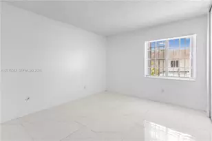 4079 W 9th Ln, Hialeah, FL 33012 - Photo 31