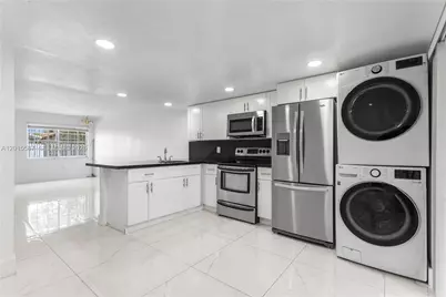 4079 W 9th Ln #74, Hialeah, FL 33012 - Photo 7