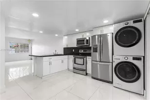 4079 W 9th Ln, Hialeah, FL 33012 - Photo 7