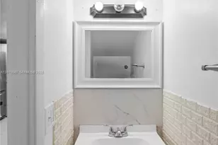 4079 W 9th Ln, Hialeah, FL 33012 - Photo 15