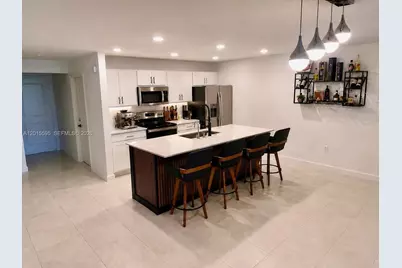 6835 Broadwater Ln, Lake Worth, FL 33467 - Photo 9