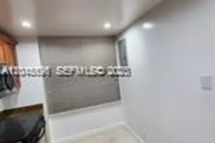 780 NE 69th St, Miami, FL 33138 - Photo 17