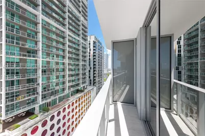 77 SE 5th St #1813, Miami, FL 33131 - Photo 15