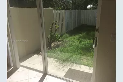 15964 NW 12th Ct, Pembroke Pines, FL 33028 - Photo 5