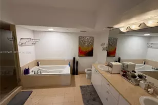 19900 E Country Club Dr, Aventura, FL 33180 - Photo 7