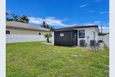 4129 SW 23 Street, West Park, FL 33023 - Photo 31