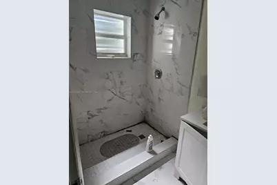 1717 NW 69th St, Miami, FL 33147 - Photo 23