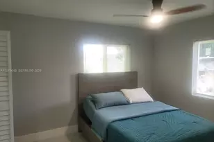 266 NE 162nd St, Miami, FL 33162 - Photo 3
