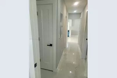 266 NE 162nd St, Miami, FL 33162 - Photo 13
