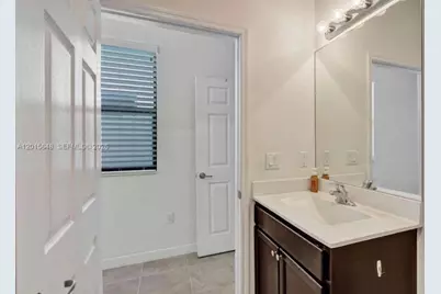 3460 W 103rd Ter, Hialeah, FL 33018 - Photo 23