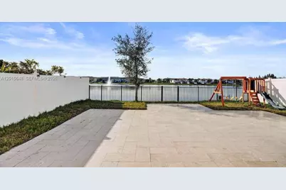 3460 W 103rd Ter, Hialeah, FL 33018 - Photo 7