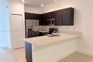 1328 SE 26th Ter, Homestead, FL 33035 - Photo 7