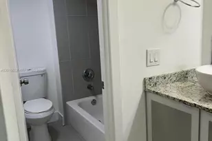 439 Lakeview Dr, Weston, FL 33326 - Photo 21