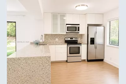 439 Lakeview Dr #106, Weston, FL 33326 - Photo 15