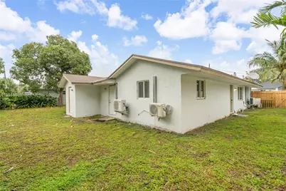645 NW 15th Ave #1, Fort Lauderdale, FL 33311 - Photo 17