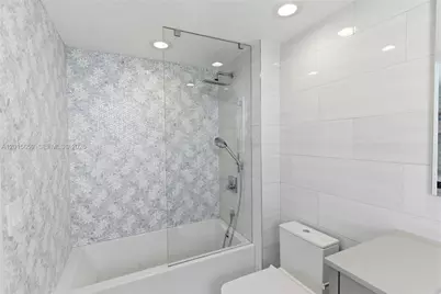 16400 Collins Ave #PH41, Sunny Isles Beach, FL 33160 - Photo 31