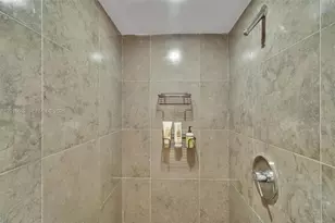 450 Alton Rd, Miami Beach, FL 33139 - Photo 27
