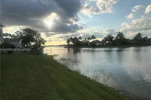 18571 SW 44th St, Miramar, FL 33029 - Photo 35