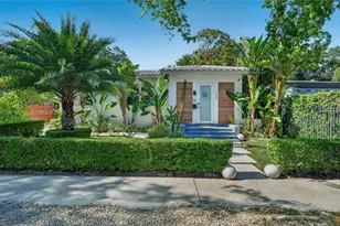 725 NE 81st St, Miami, FL 33138 - Photo 3