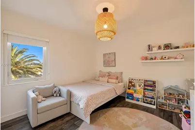 725 NE 81st St, Miami, FL 33138 - Photo 17