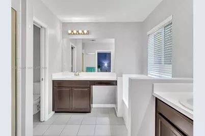 1410 NW 214th Ter, Miami Gardens, FL 33169 - Photo 9