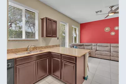 1410 NW 214th Ter, Miami Gardens, FL 33169 - Photo 31