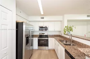 1155 Brickell Bay Dr, Miami, FL 33131 - Photo 3