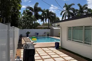 310 NE 12th Ave, Pompano Beach, FL 33060 - Photo 25