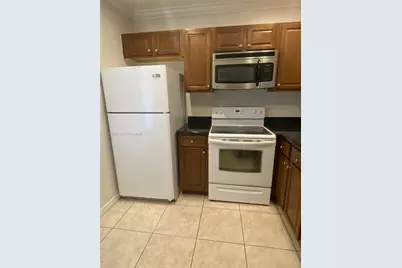4291 NW 9th Ave #202, Deerfield Beach, FL 33064 - Photo 9