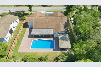 8972 SW 8th St, Boca Raton, FL 33433 - Photo 37