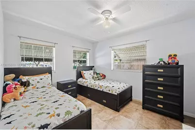 8972 SW 8th St, Boca Raton, FL 33433 - Photo 15