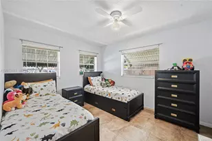 8972 SW 8th St, Boca Raton, FL 33433 - Photo 15