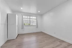 8550 Byron Ave, Miami Beach, FL 33141 - Photo 7