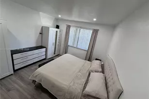 8550 Byron Ave, Miami Beach, FL 33141 - Photo 11